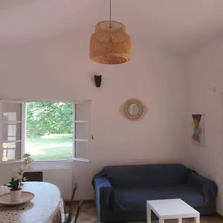 Maison Independante Sur Notre Propriete